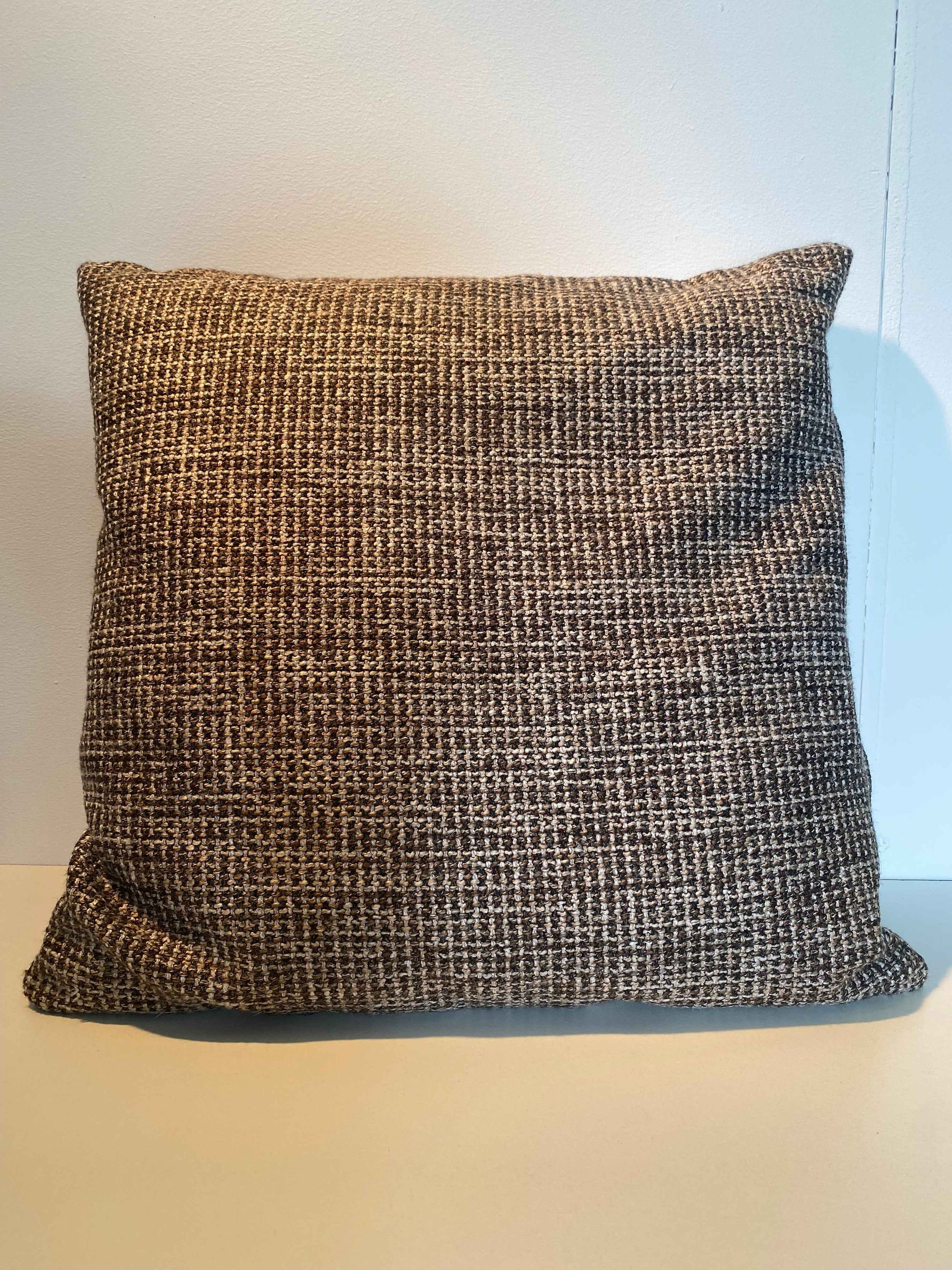 Uniek grijs kussen met patroon 50x50