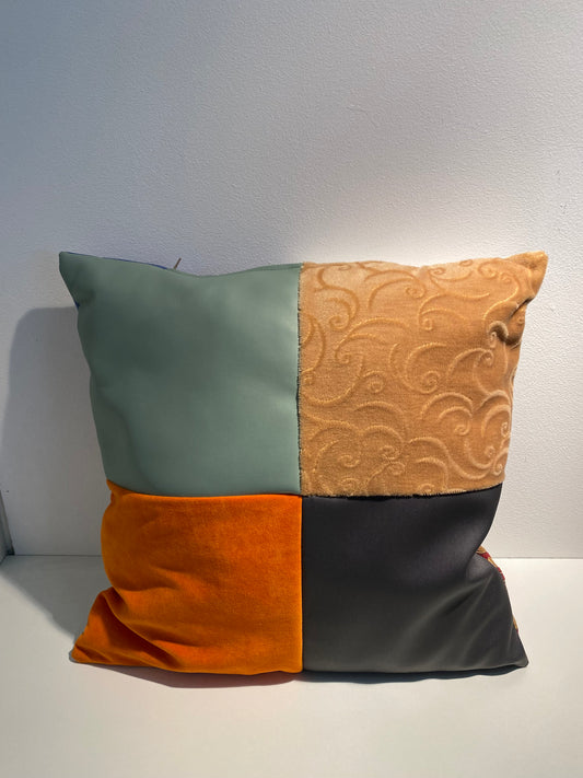 Uniek achtzijdig kussen C 50x50