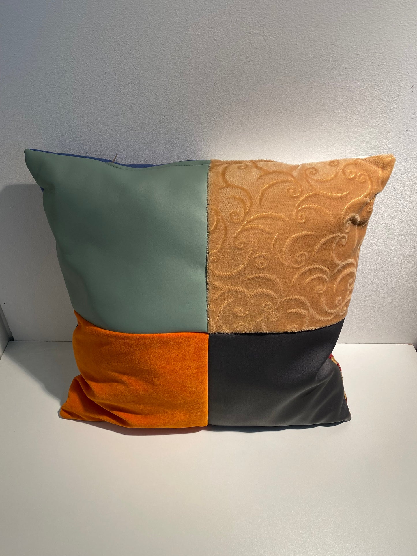Uniek achtzijdig kussen C 50x50