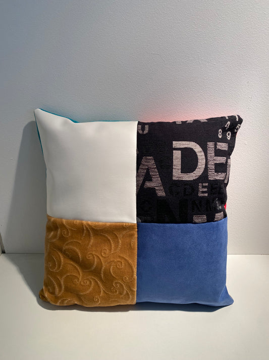 Uniek achtzijdig kussen B 50x50